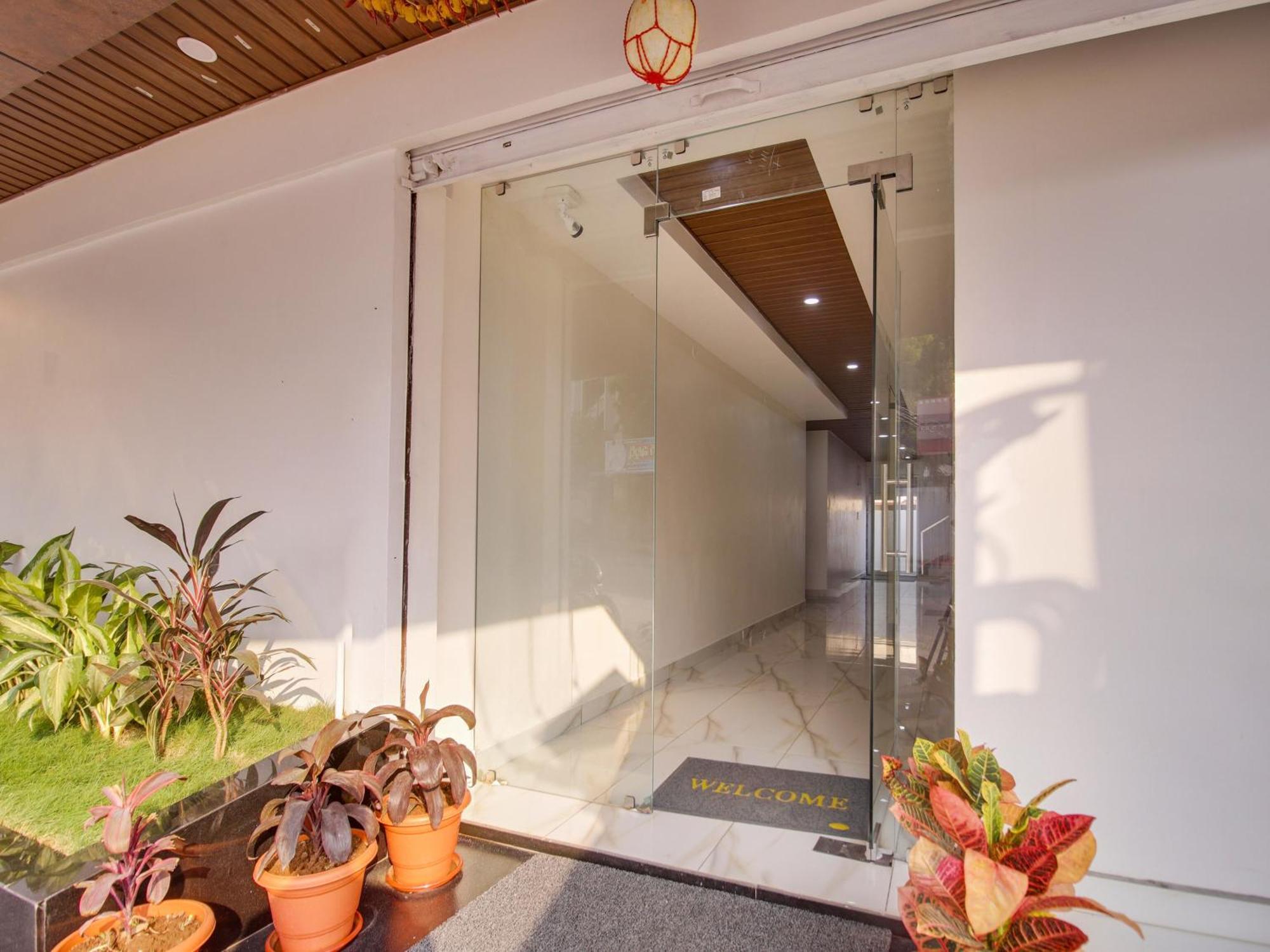 Hotel O Rr Residency Khammam エクステリア 写真