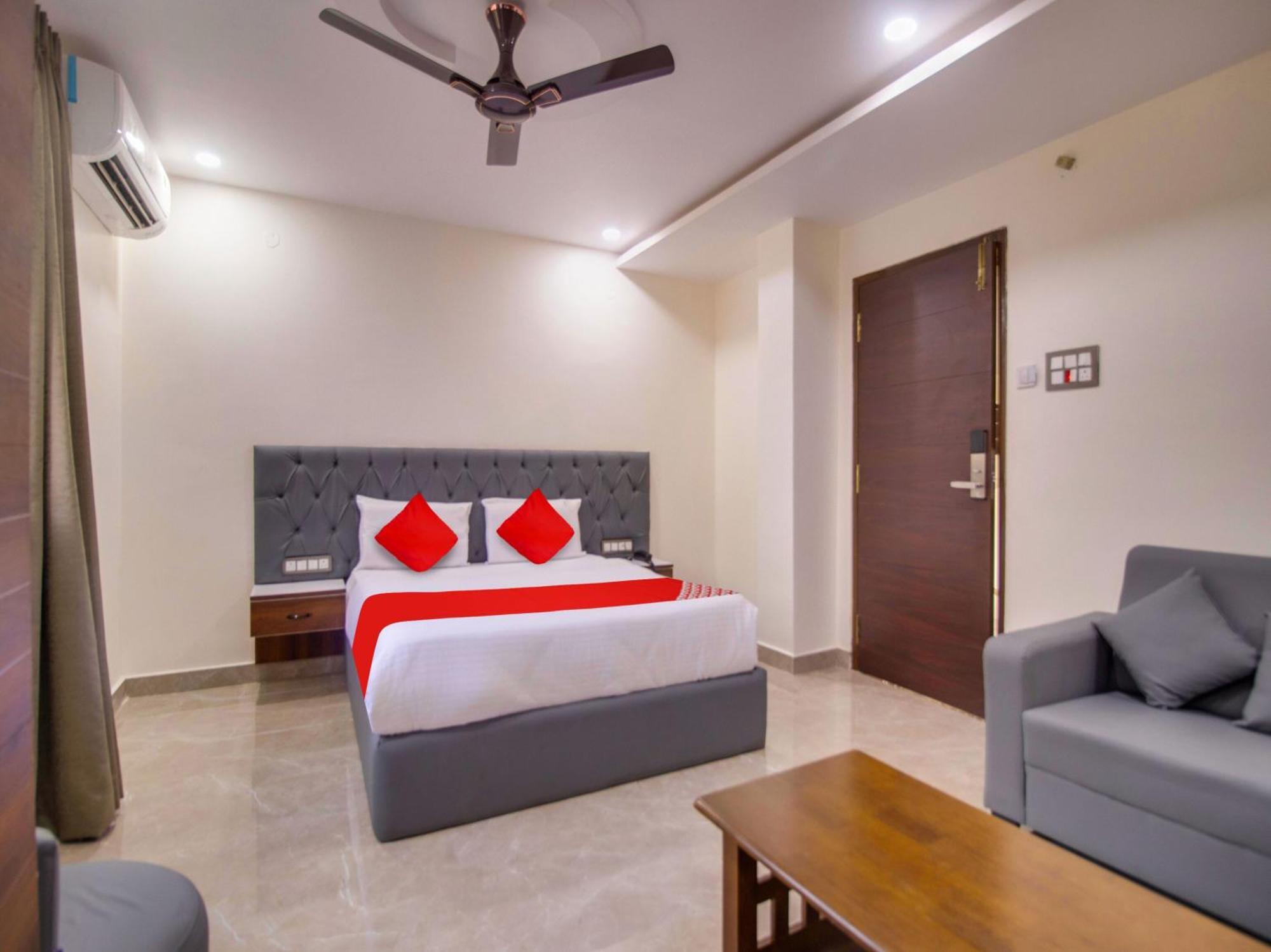 Hotel O Rr Residency Khammam エクステリア 写真